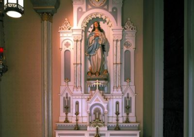 Side altar at St. Peter's Church, Montgomery, AL - Photo: Korom.com